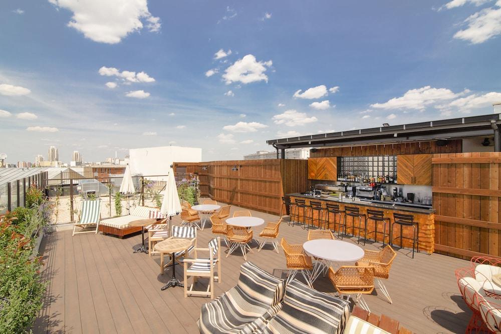 Generator Paris Hostel Ngoại thất bức ảnh Rooftop bar